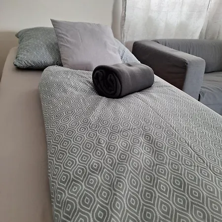 Tiszavirag Szallashely Holiday home *