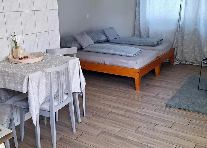 Tiszavirag Szallashely Prázdninový dům *